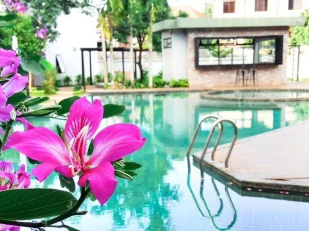 Yeak Loam Hotel Banlung Exteriör bild