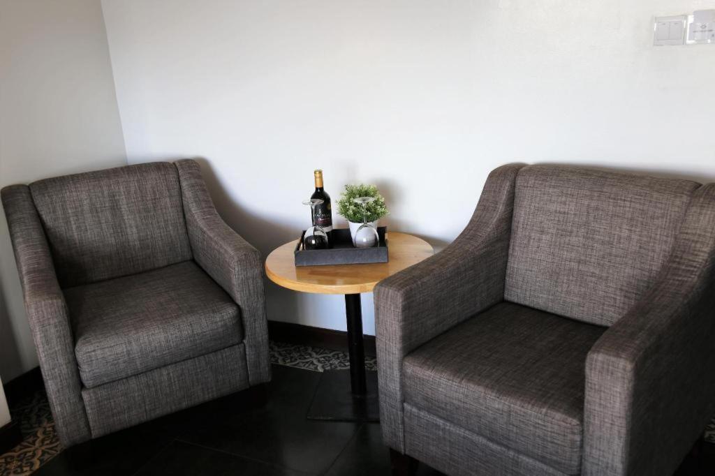 Yeak Loam Hotel Banlung Exteriör bild