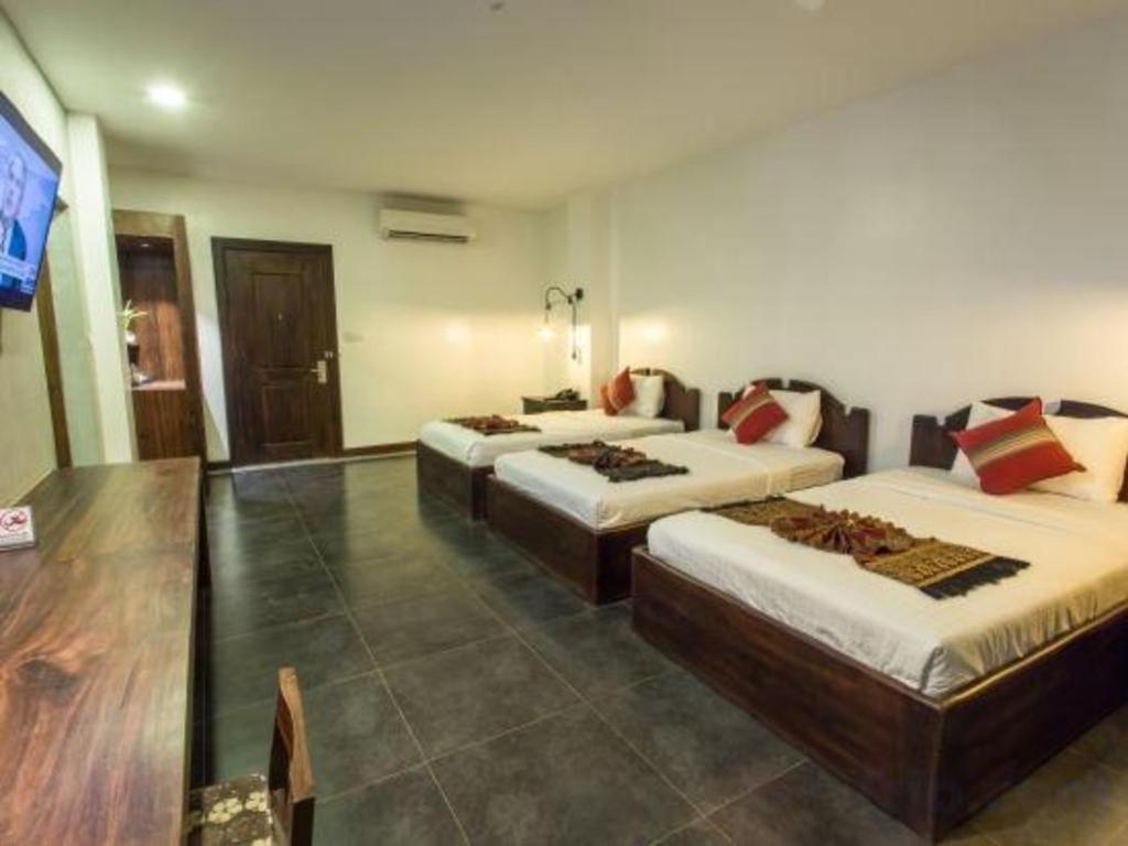 Yeak Loam Hotel Banlung Exteriör bild